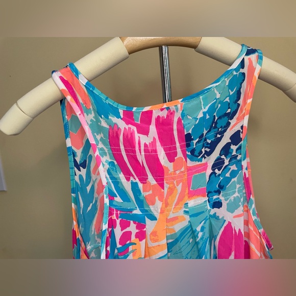 Lilly Pulitzer Women's Medium Alyssa Silk Pineapple Sleeveless Tank - Picture 7 of 7